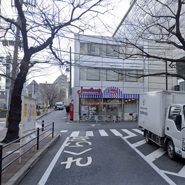 4.坂を上りきったジョナサン前からお電話ください。